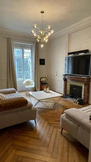 Belges Apartment ลียง ภายนอก รูปภาพ