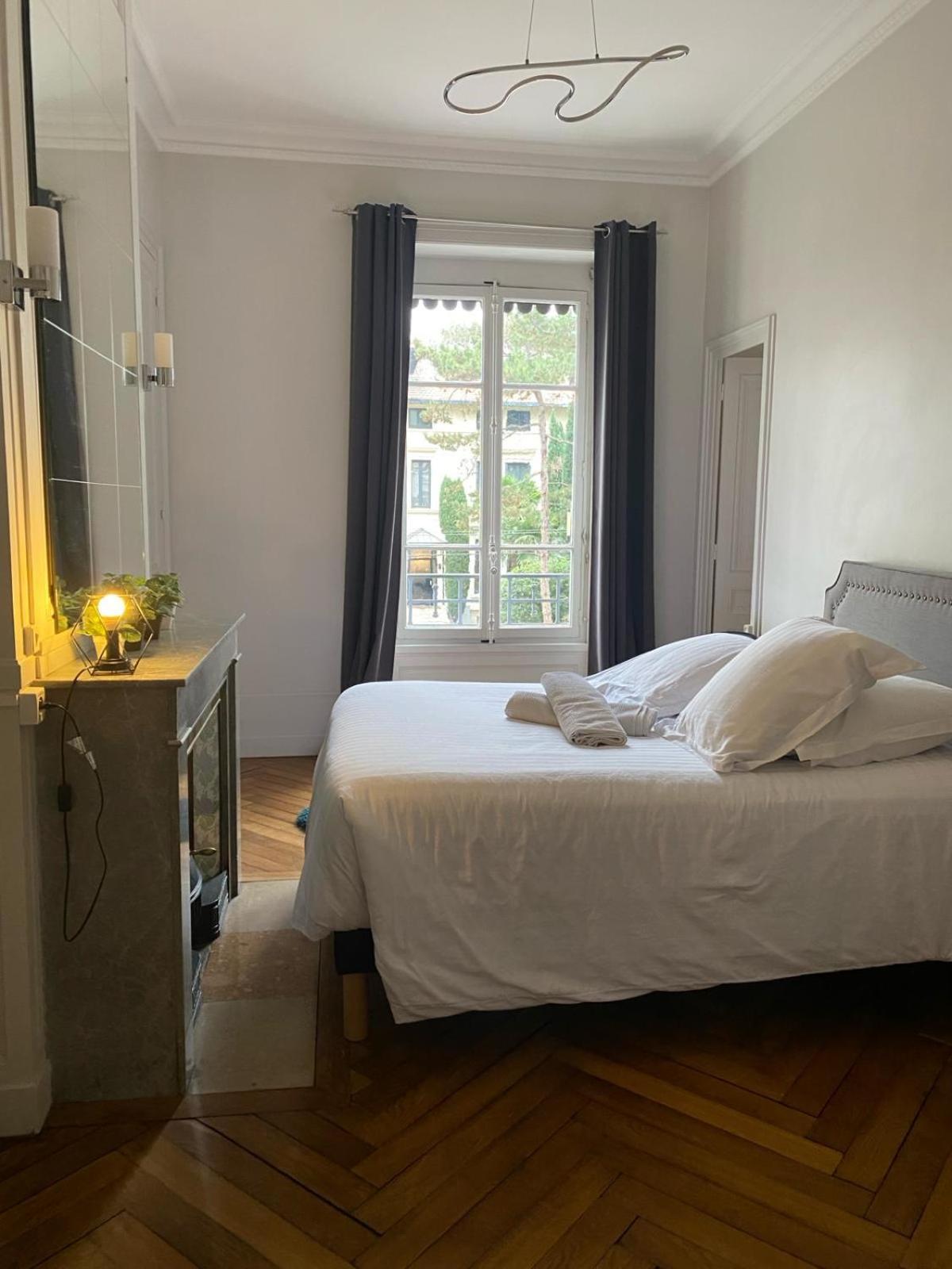 Belges Apartment ลียง ภายนอก รูปภาพ